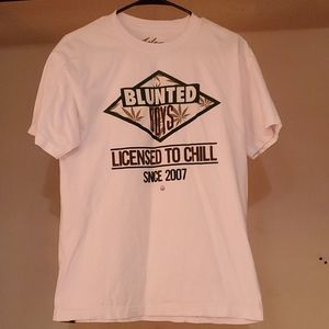 Mens t shirt size medium